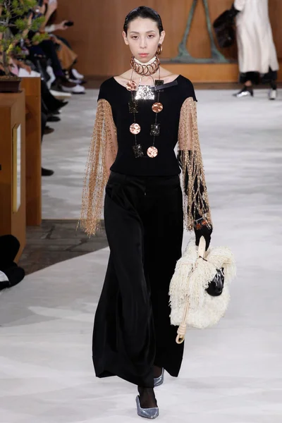 Look 23